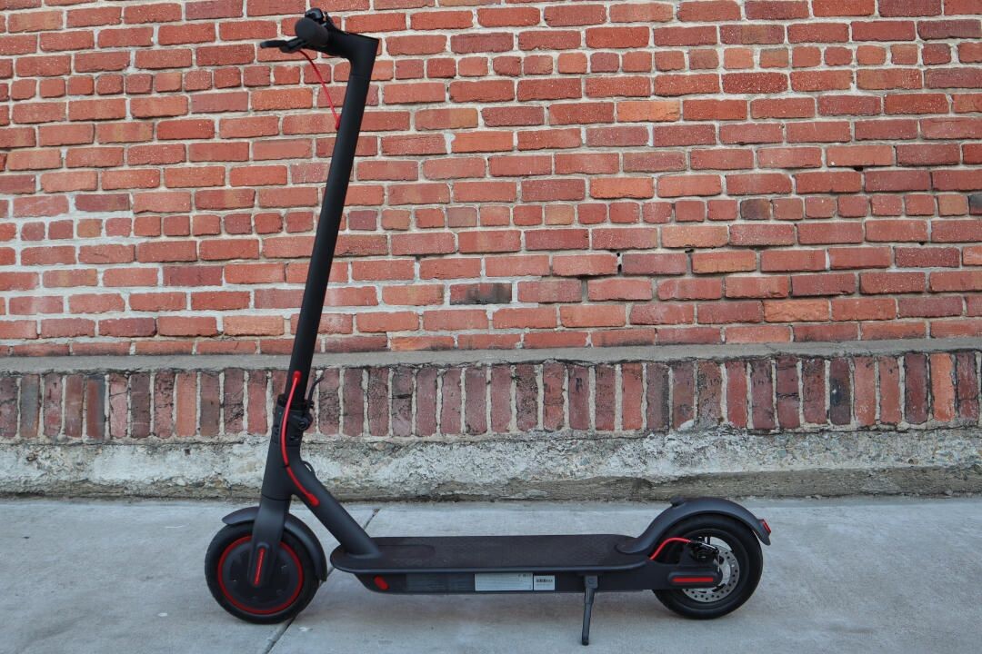 Электросамокат ми 1с харки. Xiaomi mijia electric scooter m365 pro. Xiaomi scooter 3. Электросамокат xiaomi mi 365. Xiaomi m365 electric scooter pro.