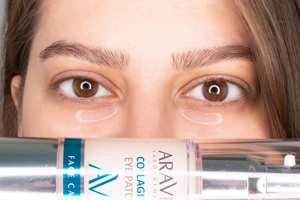 Жидкие патчи не заметны на коже и быстро впитываются 