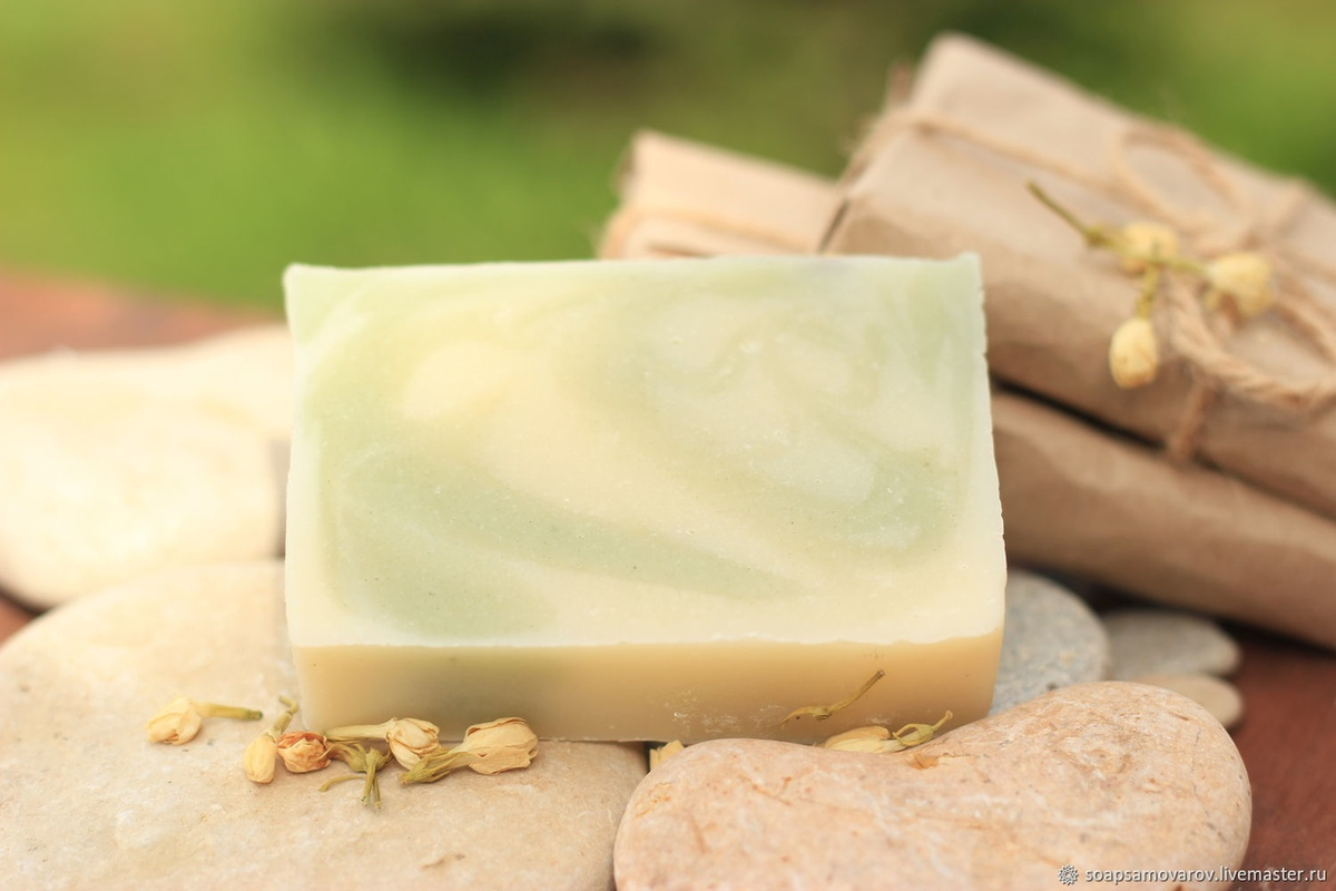 Натуральное оливковое мыло очень полезно для нашего тела и волос. Источник - Яндекс.Картинки