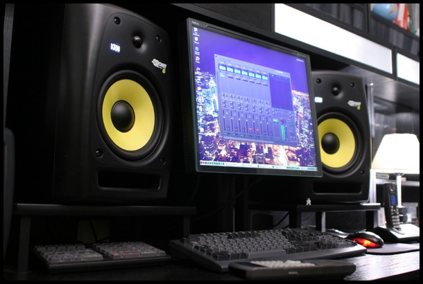 Ну по хорошему конечно же мониторы...