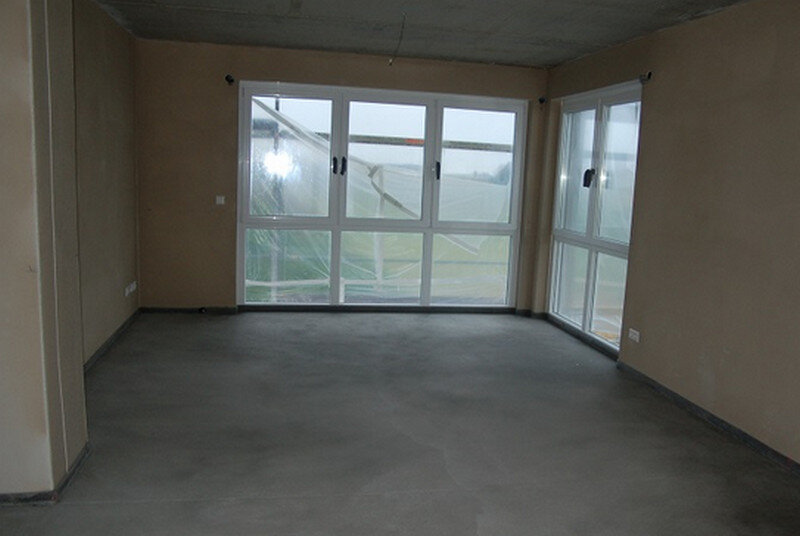 Правильная стяжка — качественная основа под практически любое напольное покрытие 