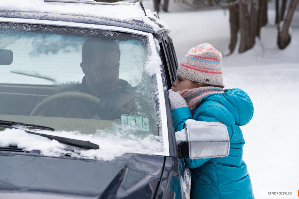 shot from "The Lodge"/2020/ Severin Fiala, Veronika Franz/FilmNation Entertainment, Hammer Films/Источник - kinopoisk.ru