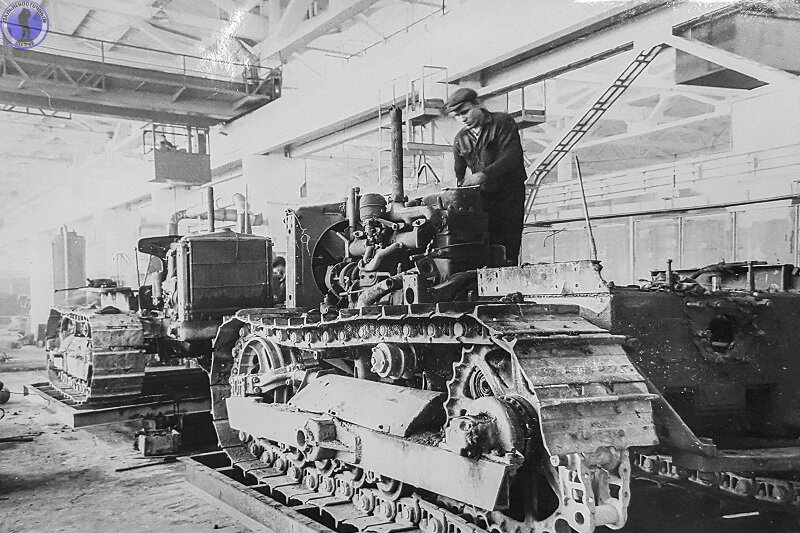 89 военный авторемонтный завод. уссурийский авторемонтный завод. 46 авторемонтный завод одесса. они озарялись новыми победами возрожденных цехов. авторемонтный завод село алехино.