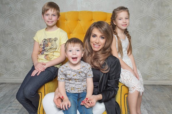 Юлия  Барановская  и  её дети