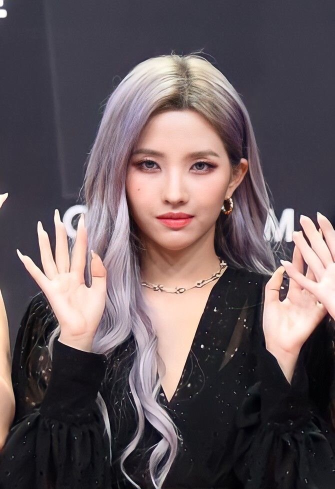 Soyeon—(G)I-DLE