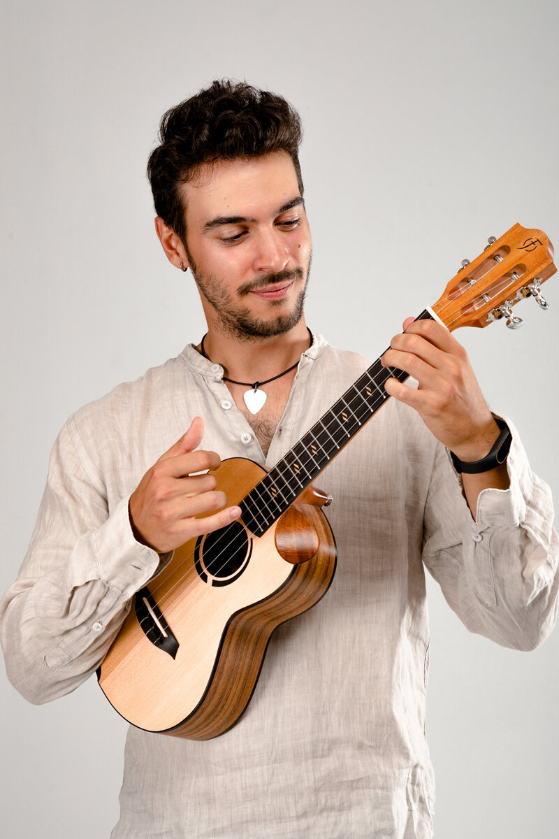 Dani Usero - официальный артист Flight Ukulele