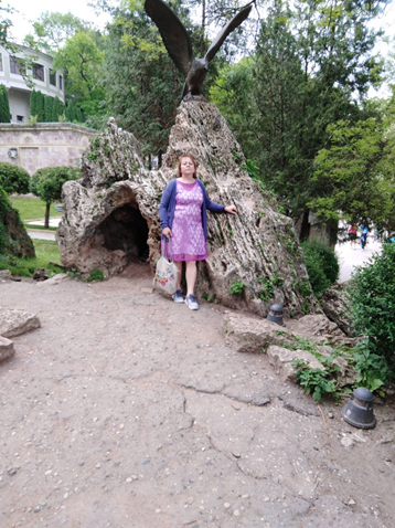 Тут все сама сделала, даже кофту переделала
