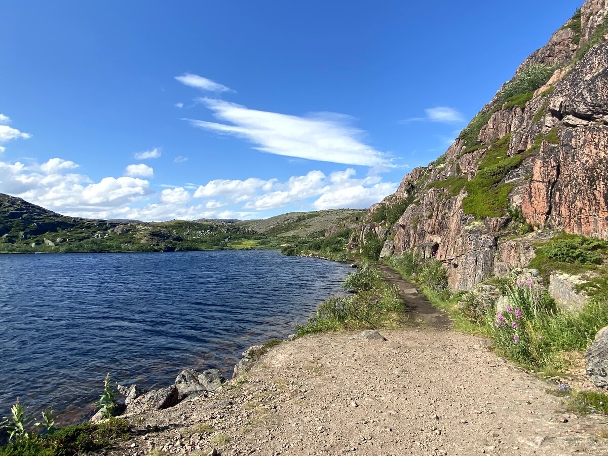 Озеро по Мурманском. Фото  автора