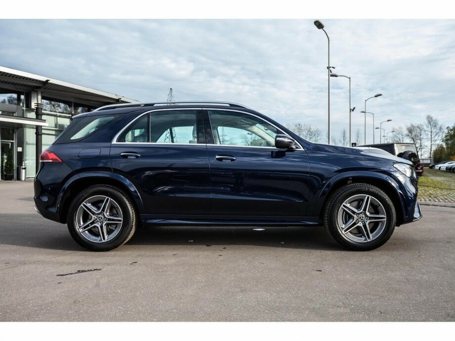 Mercedes-Benz GLE. Источник иллюстрации - auto.ru