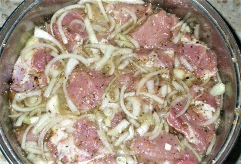 Тут добавлял смесь перцев, потому что захотелось по острее.