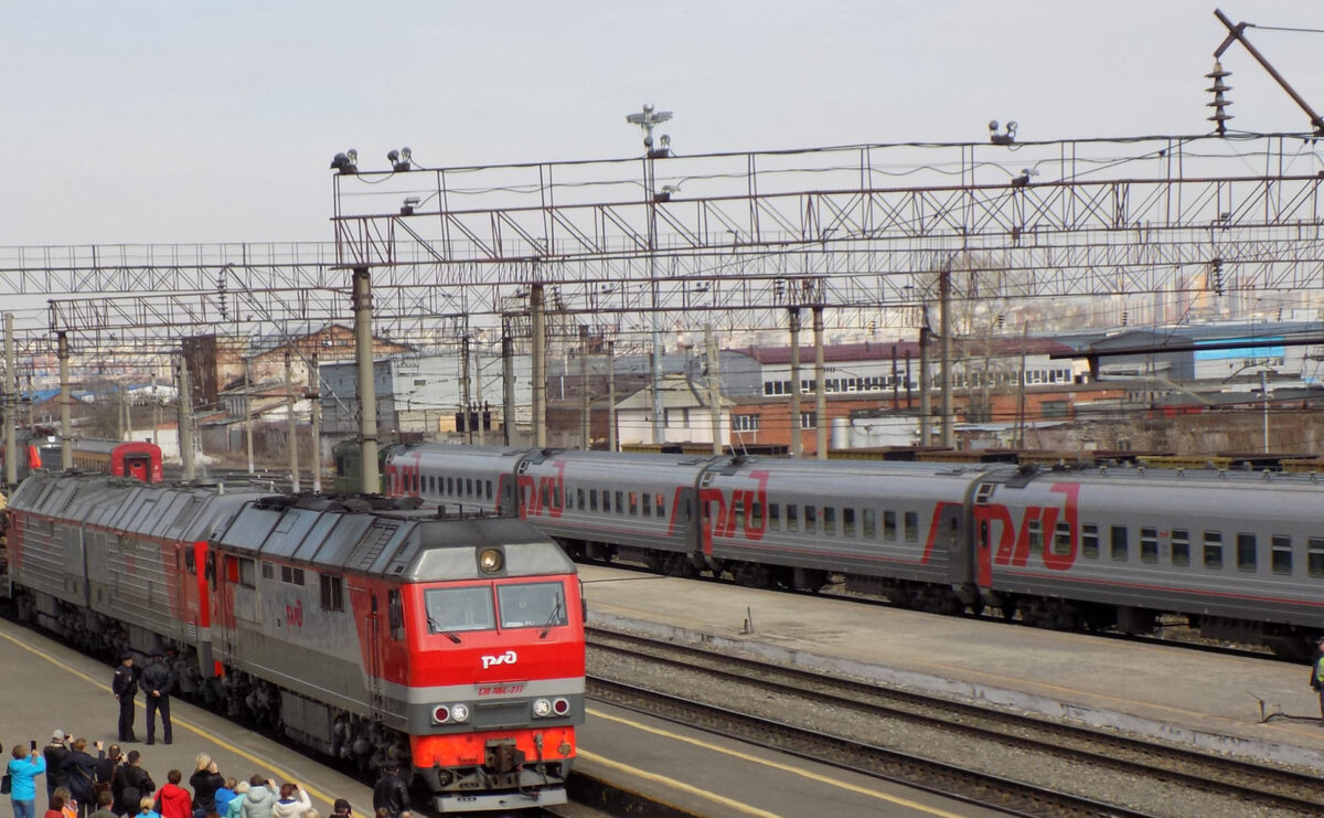 ФПК назначает дополнительные поезда из С-Петербурга в Ижевск и Екатеринбург  | zhdvokzaly.ru | Дзен