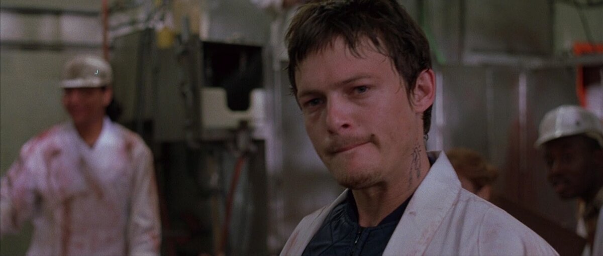 Кадр из фильма "Святые из Бундока" 1999