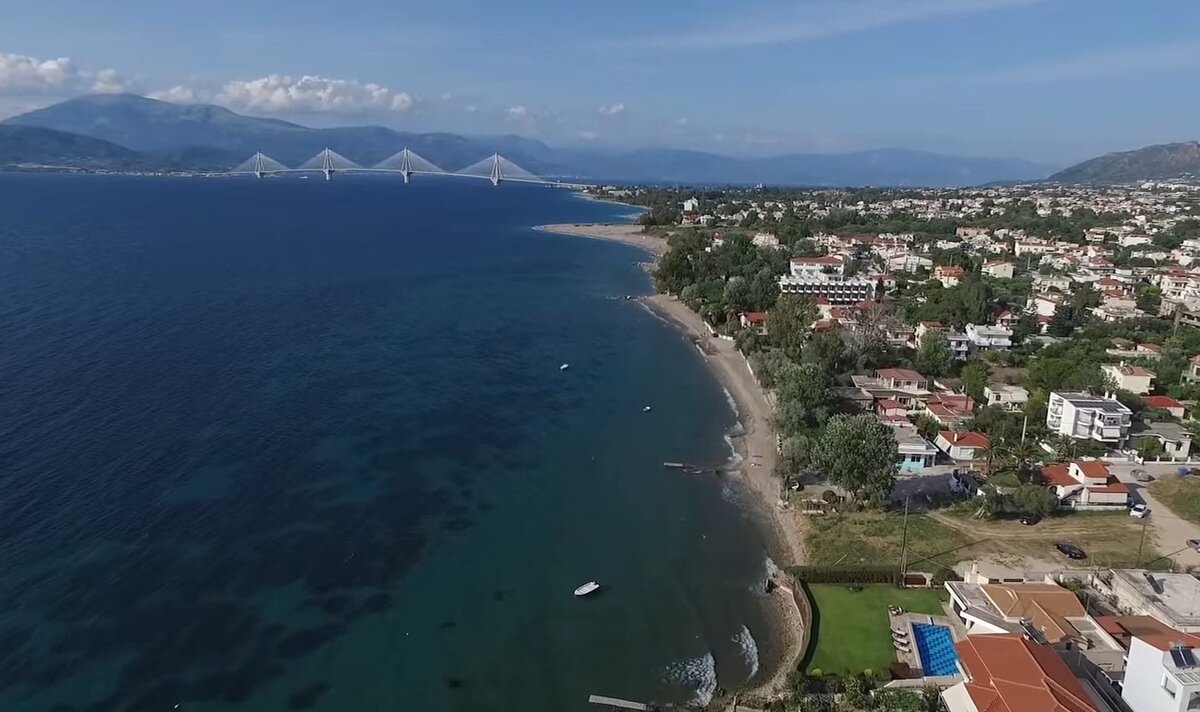 Город Патры и его вантовый мост, самый длинный в Европе