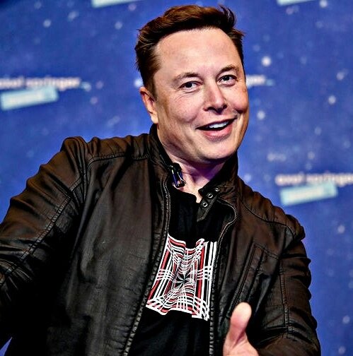Илон Маск Является Одним из Самых Богатых Людей в Мире!