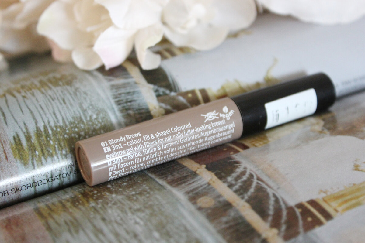 Гель для бровей Essence Make Me Brow, в оттенке 01 Blondy Brows