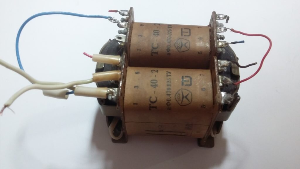 Силовой  трансформатор ТС-40-2