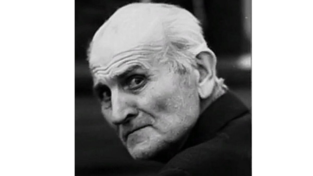 В результате длительных розысков было точно установлено имя главного исполнителя зверской акции - Григорий Васюра. 