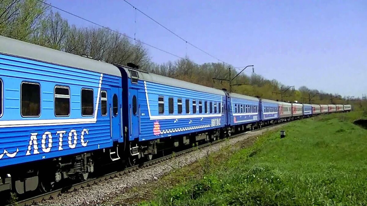 Фото взято с сайта  Яндекс- картинки. К сожалению у меня нет фотографий с той поездки, так как и фотоаппаратов у нас с собой не было, да и вообще фотик редко у кого был. Поэтому ищу подходящие фотки с сайта "Яндекс-картинки"