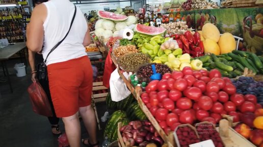 РЫНОК В ЧЕРНОГОРИИ, ПРОБУЕМ ПРШУТ, ВИНО, СЫР