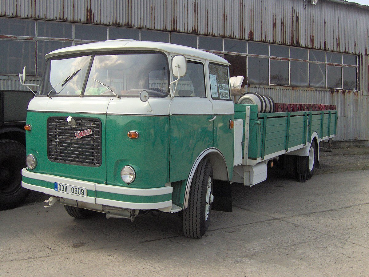 Skoda-706 RT. Источник фото: https://clck.ru/gunJA