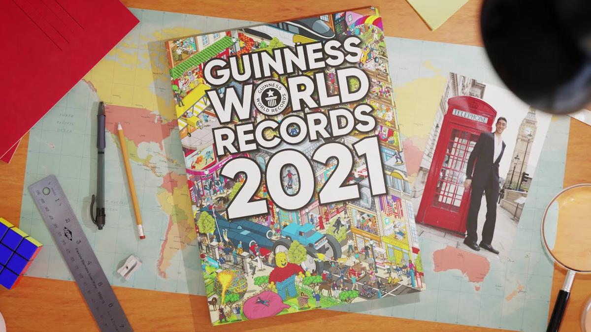 Книга гиннесса 2024. Книга рекордов Гиннеса 2021. Гиннесс. Мировые рекорды 2021. Guinness World records 2021. Рекорды Гиннесса 2021 мировые.
