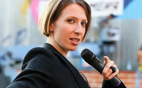 ЯНА ЧУРИКОВА