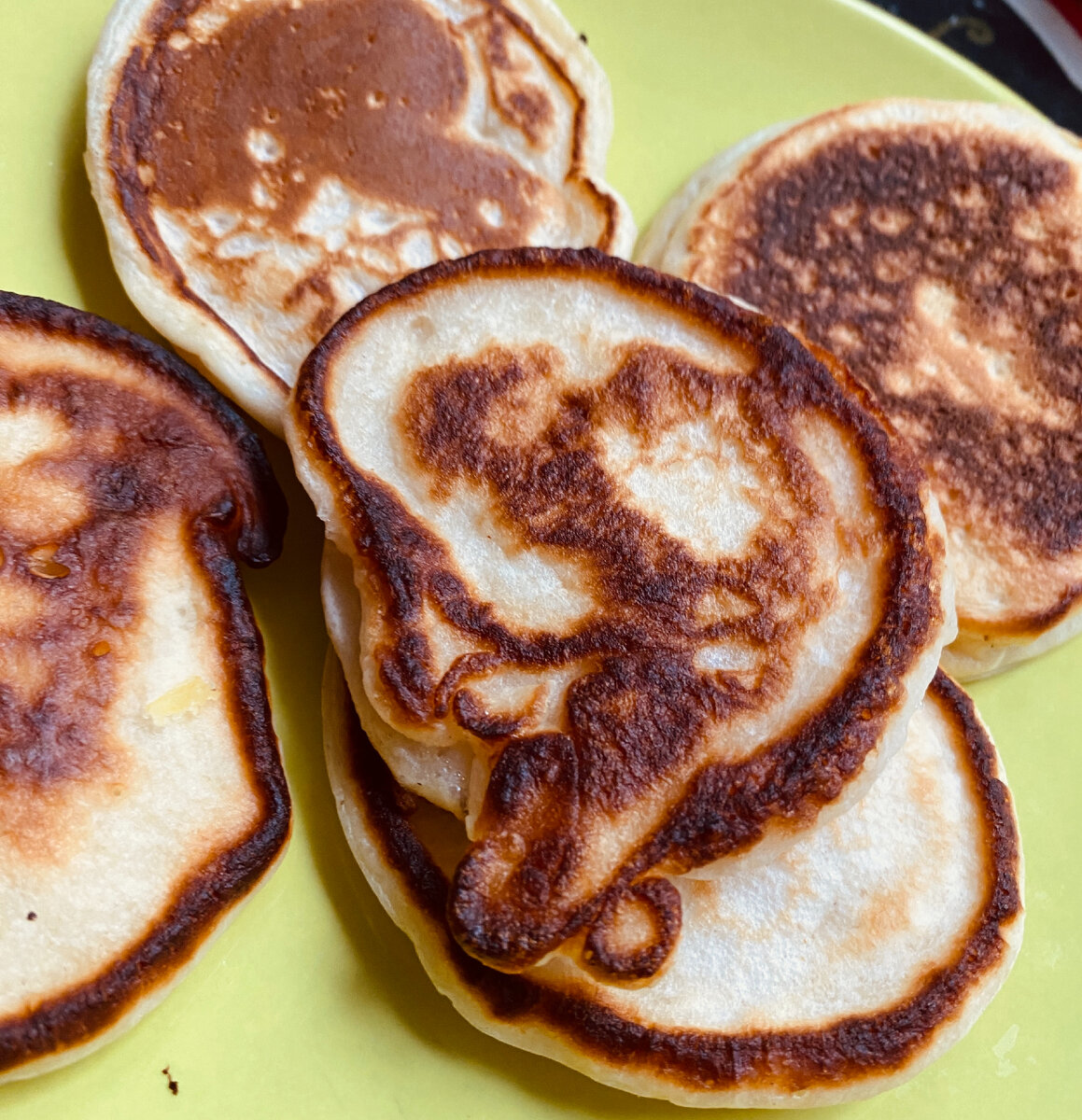 оладушки на кефире с греческим йогуртом   