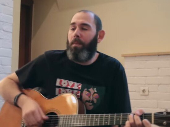     фото кадр из видео