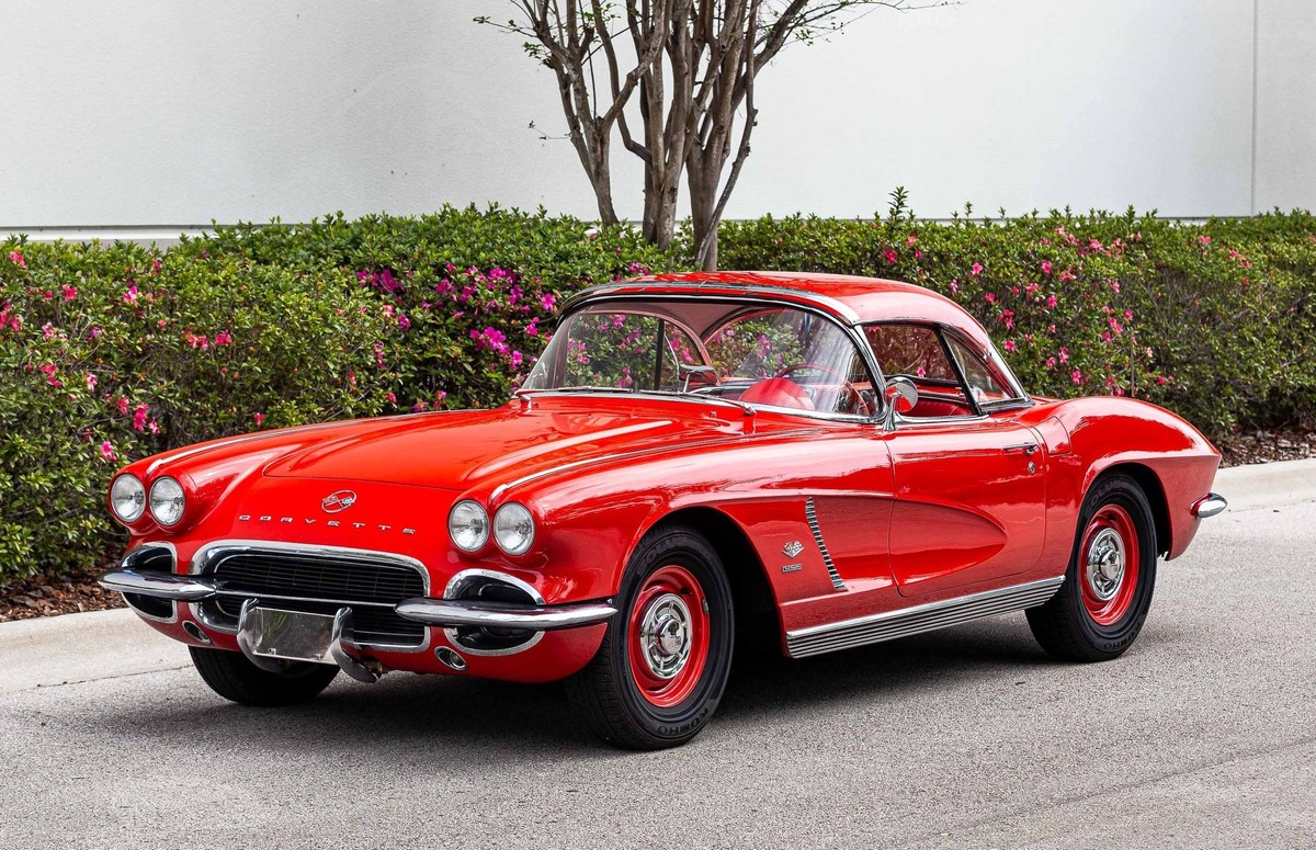 1962 Chevrolet Corvette Convertible - VIN 20867S106224