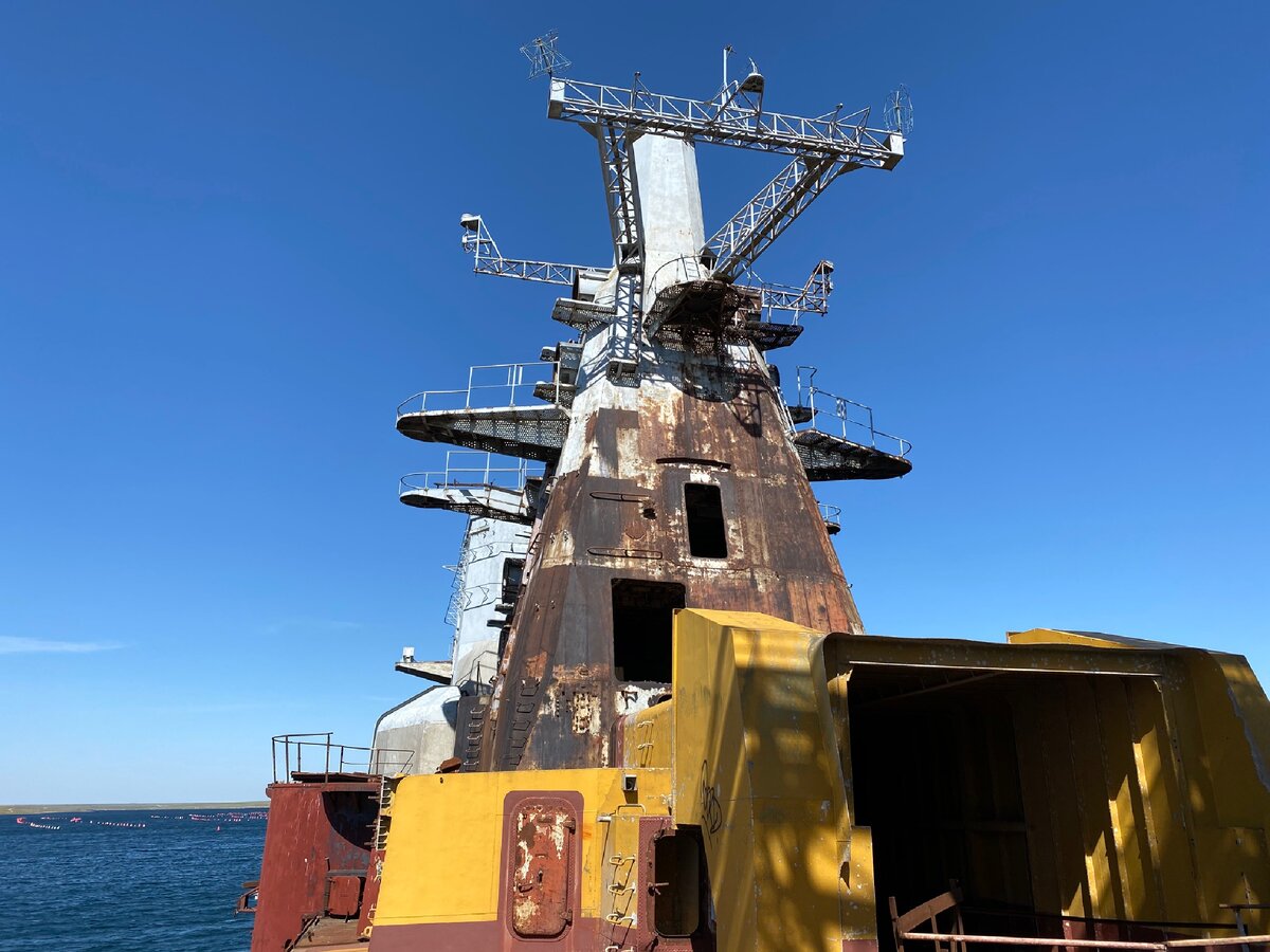 корабль очаков донузлав. оленевка затонувший корабль. противолодочный корабль очаков. мыс тарханкут корабль. бпк очаков донузлав.