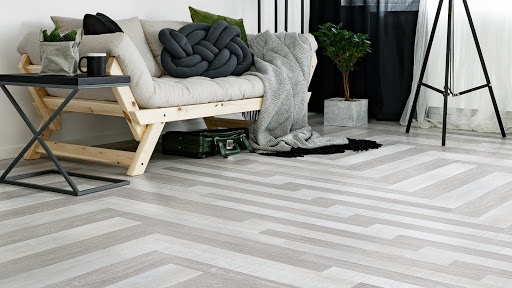 Что представляет собой виниловая плитка?