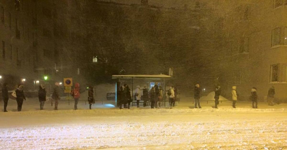 Фины умеют уважать личное пространство, хотя все равно бесящая толпа...