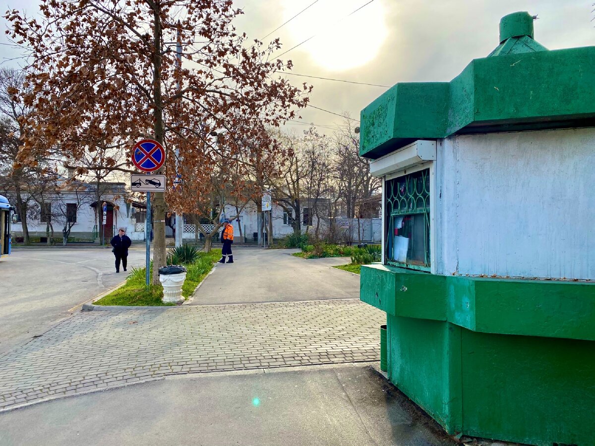 Станция метро севастопольская. Севастопольская площадь москва. Севастопольская площадь киев фото. Станция севастопольская москва. Район севастопольской площади в киеве ракета.