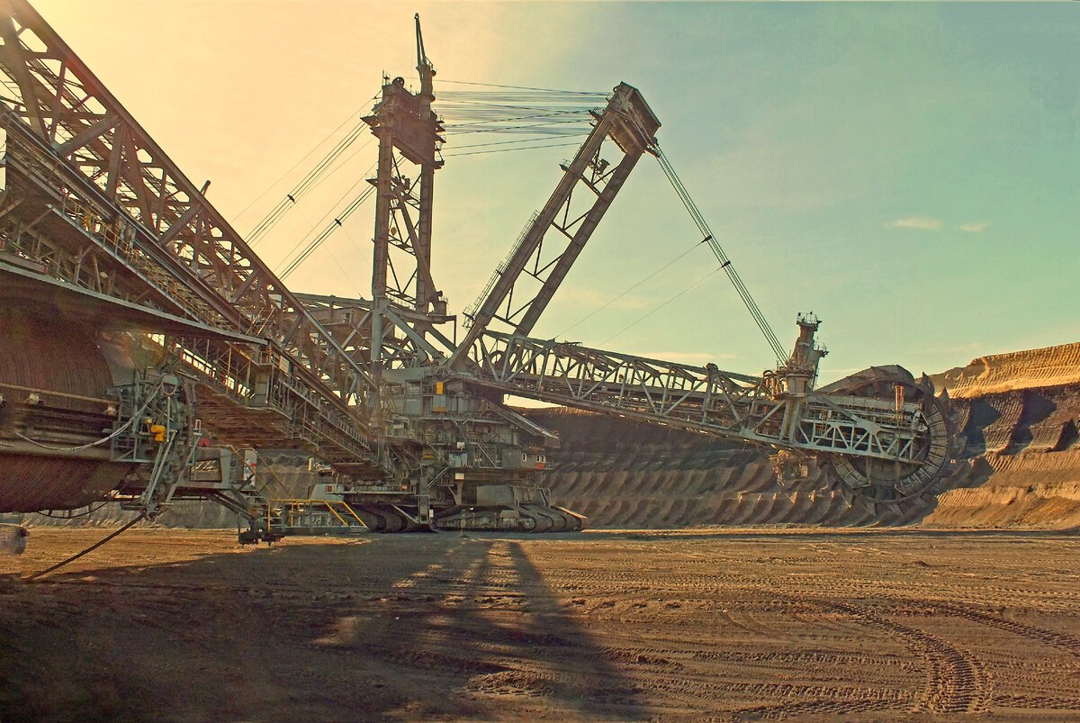 Огромное тг. Роторный экскаватор Баггер 293. Экскаватор Bagger 288. Роторный экскаватор Bagger 288. Самый большой роторный экскаватор в мире Bagger 288