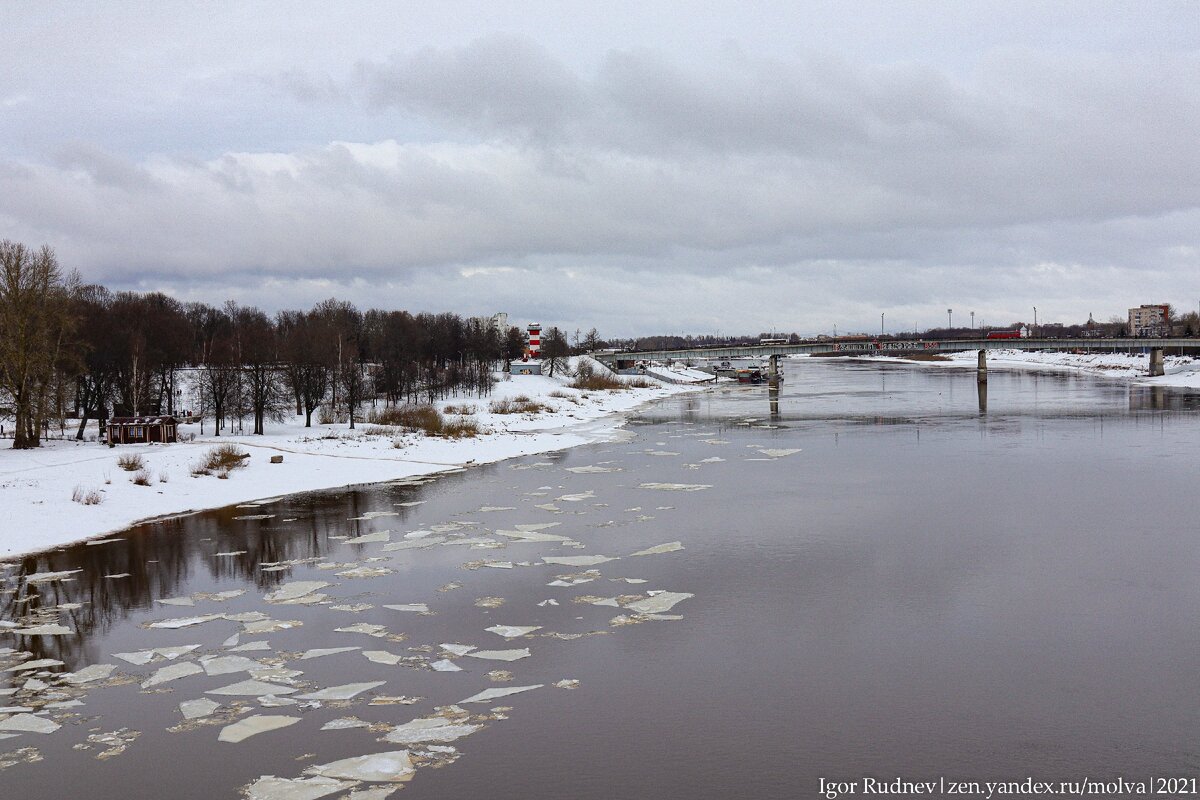 Вид на реку Волхов в Новгороде