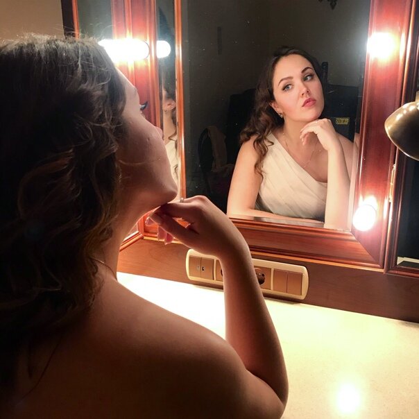 Меццо-сопрано Алина Черташ.