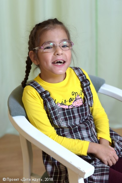 Анкета Зухры  https://дети-ждут.рф/deti/vs1n7 