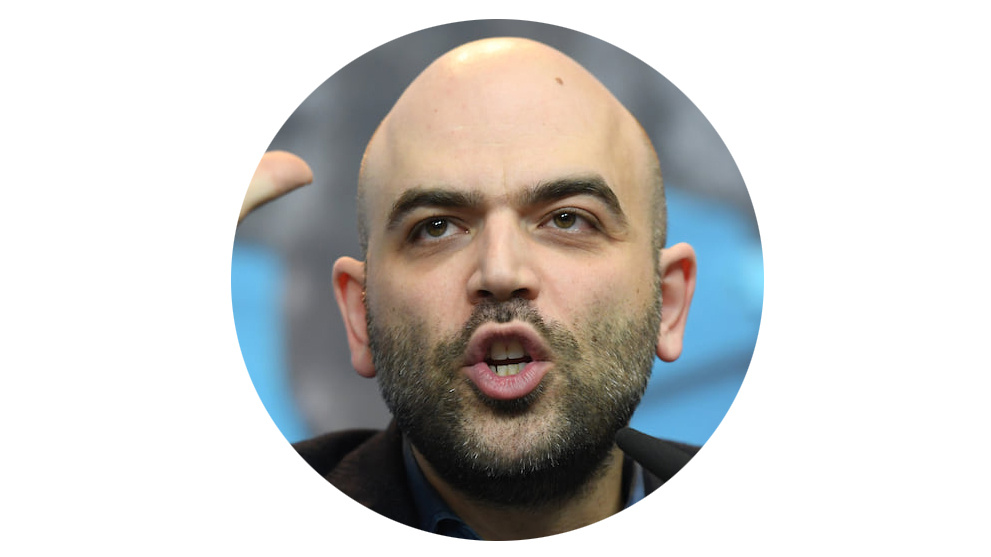 Известный борец с оргпреступностью, писатель Роберто Савиано
