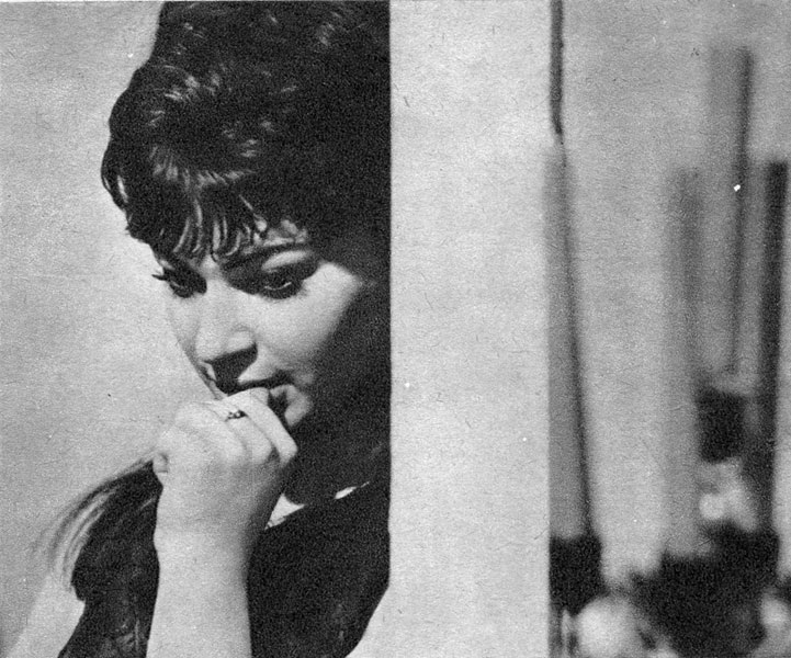 Кадр из фильма "Последняя ночь детства" взят для иллюстрации из Яндекс Картинки.