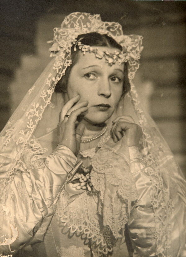 Вера Марецкая в рои Натальи Артамоновой. Фото Яндекс.Картинки.