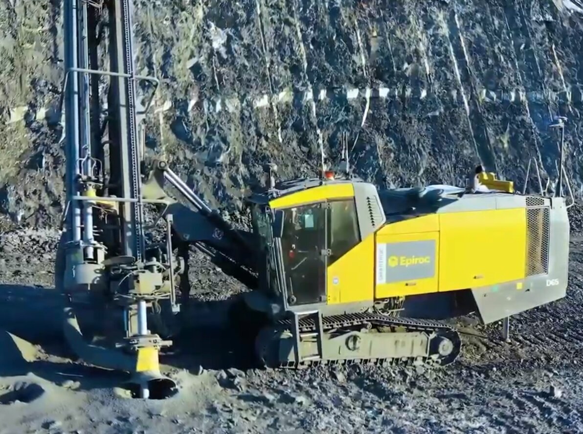 ВИДЕО: Инновационный буровой станок SmartROC D65 | Rosmining: горная  промышленность | Дзен