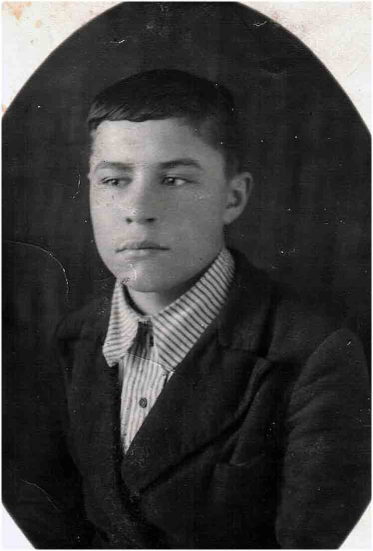 Довоенная фотография. Кажется, что впереди целая жизнь.