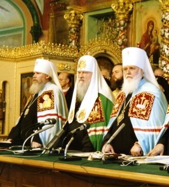 Митрополит Ленинградский Алексий (с 1990 патриарх), патриарх Пимен и митрополит Филарет 1988 год.