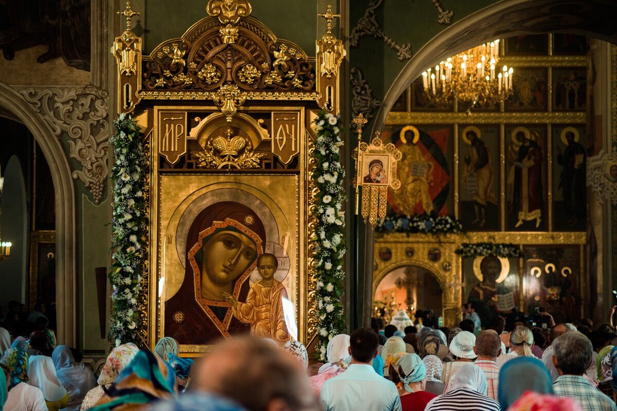 Фотографии с сайта Татарстанской митрополии
