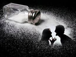 Примет и суеверий за века накопилось очень много, наши предки подмечали совпадения и передовали из поколение в поколение, чтобы оберегать своих близких. 