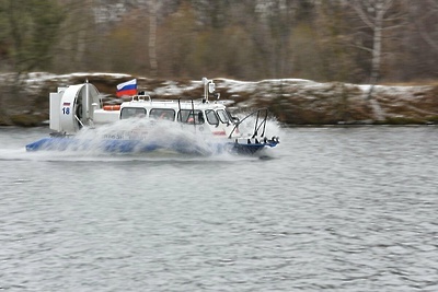    Судно на воздушной падушке ©Е. Самарина Сайт мэра Москвы