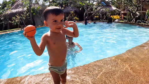 Мое обучение дайвингу, Юрчик прыгает в бассейн и рассказываю про мечту ...