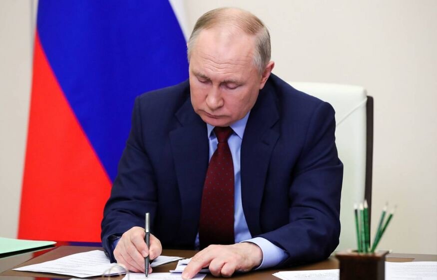    Путин разрешил Мишустину заключать сделки с лицами, находящимися под российскими контрсанкциями