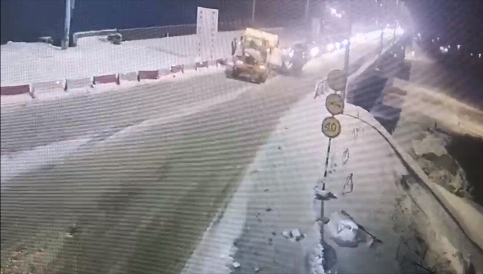     Специалисты продолжат следить за ситуацией и будут проводить ремонт по необходимости.  Пресс-служба мэрии Томска