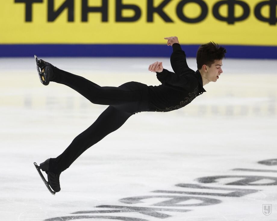 Александр Сафонов